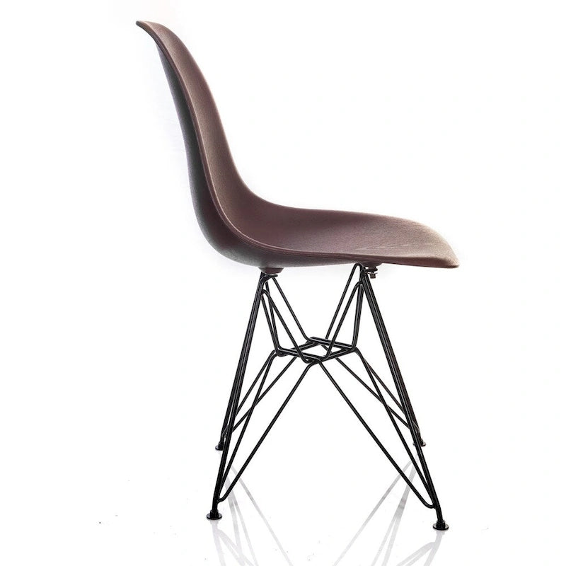 Krzesło do jadalni Nature Series DSR w stylu mid-century modern, z drewnianym usłojeniem, z akcentem, z czarnymi nogami Eiffel ze stali